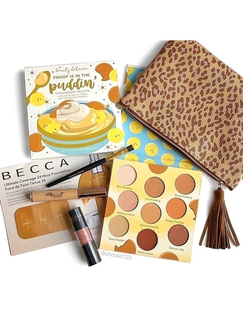 Makeup Bundle - Picture 1 of 8